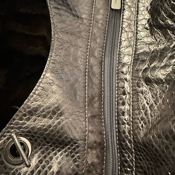 Michael Kors Gun Metallic Shoulder Bag with Chain Details - Picture 5 of 9